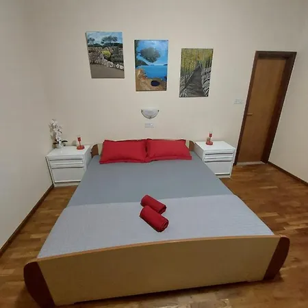 3 Vendégház Rab Town